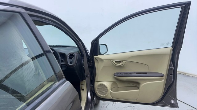 Second-hand 2013 Honda Amaze S i-VTEC for sale in Hyderabad-16