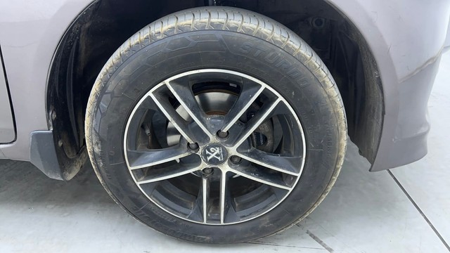 Second-hand 2013 Honda Amaze S i-VTEC for sale in Hyderabad-17