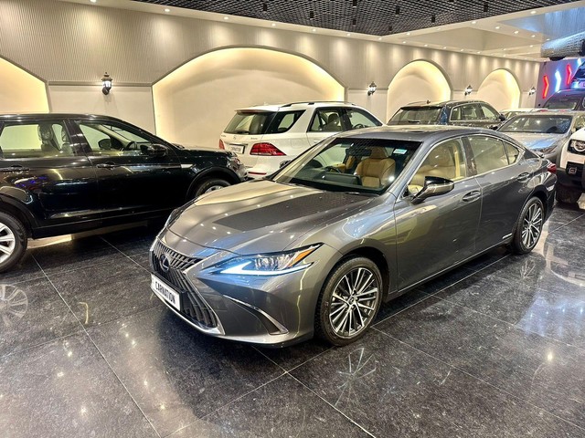 Second-hand 2022 Lexus ES 300h Exquisite for sale in New Delhi-20