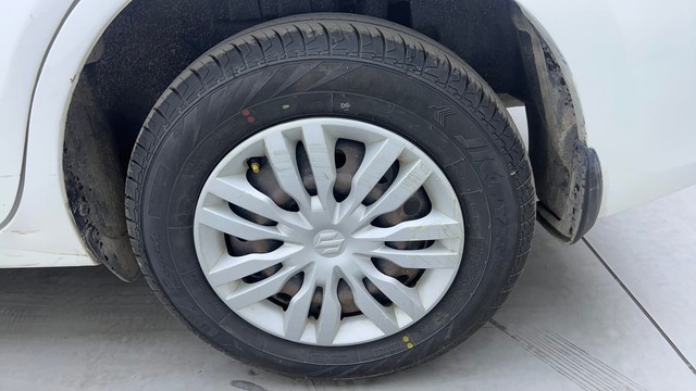 Second-hand 2017 Maruti Suzuki Dzire VXI for sale in Hyderabad-19