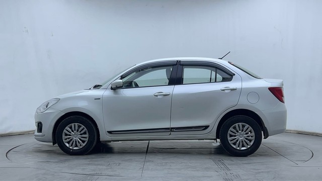 Second-hand 2017 Maruti Suzuki Dzire VXI for sale in Hyderabad-6