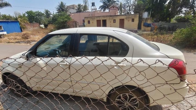 Second-hand 2009 Maruti Suzuki Swift 1.3 ZXI for sale in Sangli-4