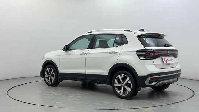 Second-hand 2022 Volkswagen Taigun 1.0 Topline AT for sale in Ahmedabad-5