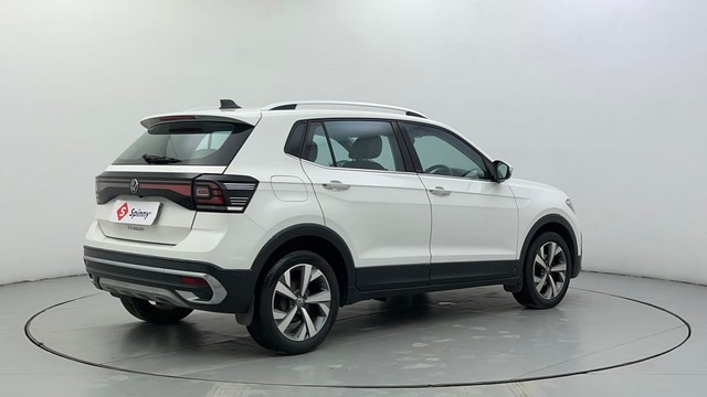 Second-hand 2022 Volkswagen Taigun 1.0 Topline AT for sale in Ahmedabad-3