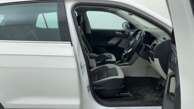 Second-hand 2022 Volkswagen Taigun 1.0 Topline AT for sale in Ahmedabad-15