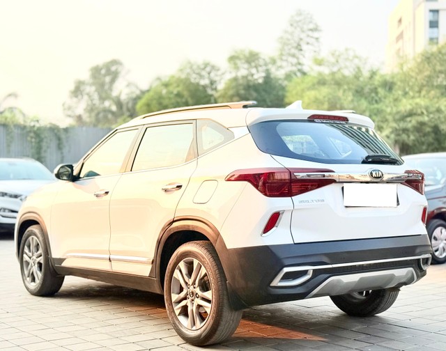 Second-hand 2020 Kia Seltos HTX IVT G for sale in Surat-2