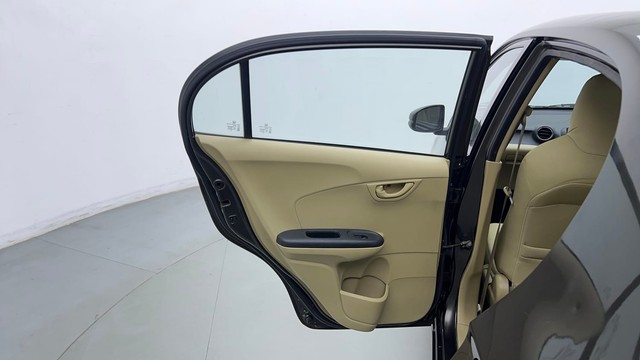 Second-hand 2016 Honda Amaze S i-VTEC for sale in New Delhi-32