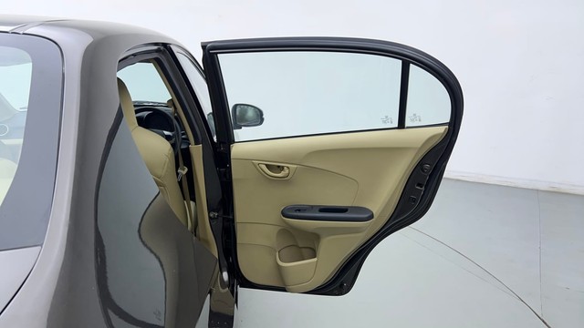 Second-hand 2016 Honda Amaze S i-VTEC for sale in New Delhi-33