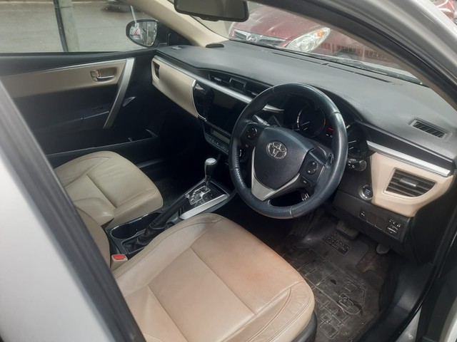 Toyota Corolla Altis VL AT Second-hand 2015 Toyota Corolla Altis VL AT for sale in Mumbai-7