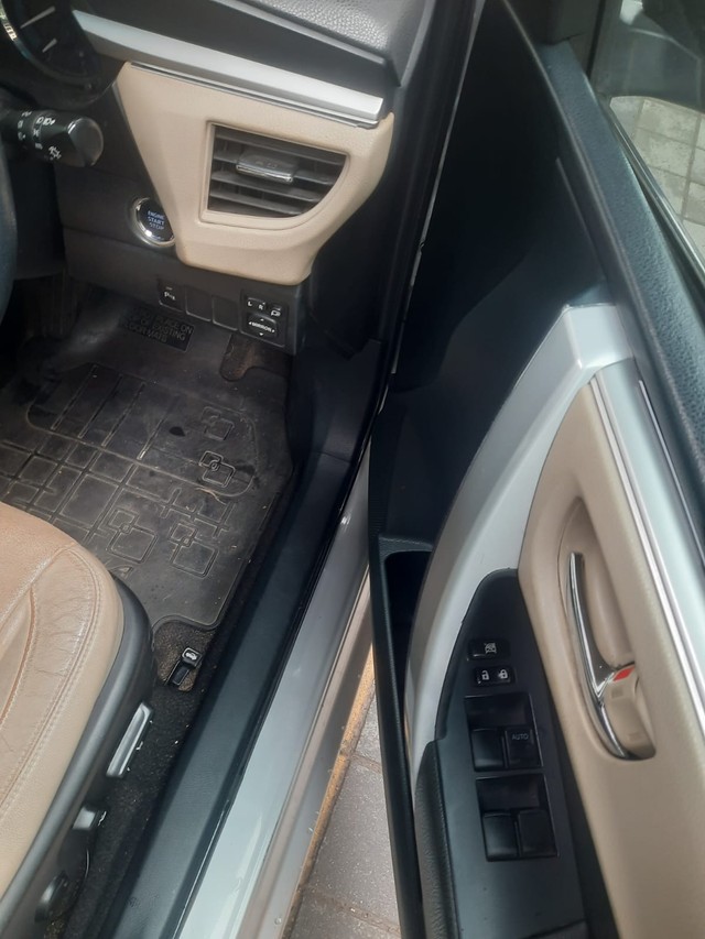Toyota Corolla Altis VL AT Second-hand 2015 Toyota Corolla Altis VL AT for sale in Mumbai-13