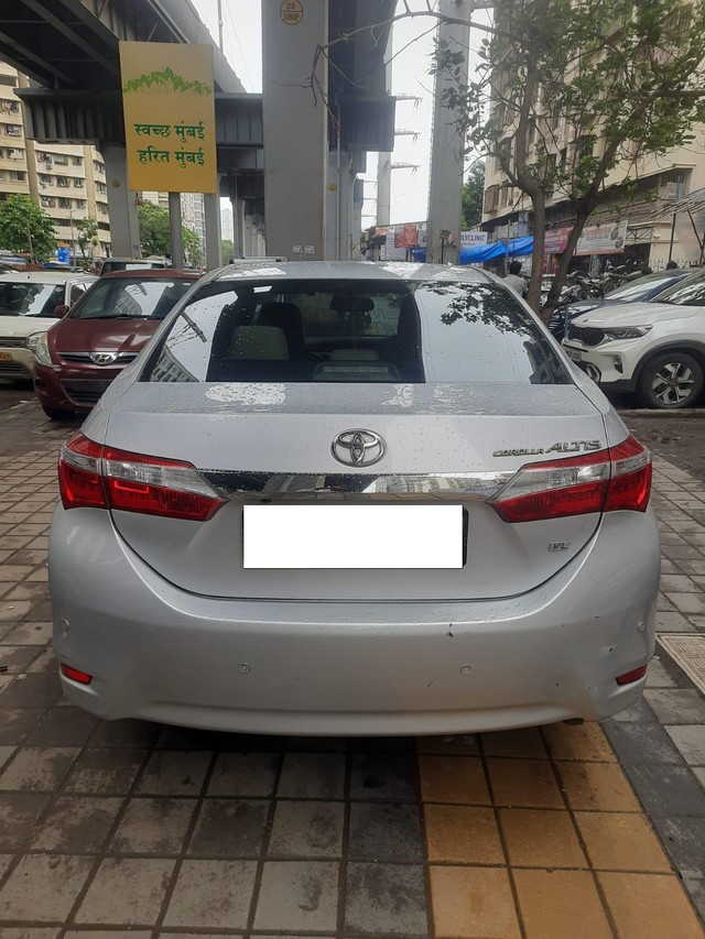 Toyota Corolla Altis VL AT Second-hand 2015 Toyota Corolla Altis VL AT for sale in Mumbai-2