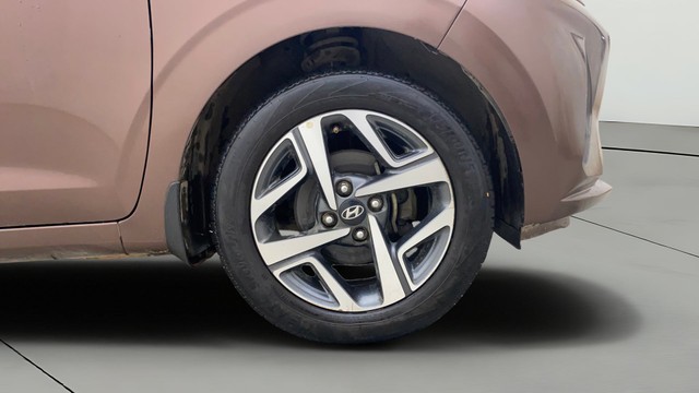 Second-hand 2020 Hyundai Aura SX Plus AMT for sale in Bangalore-24