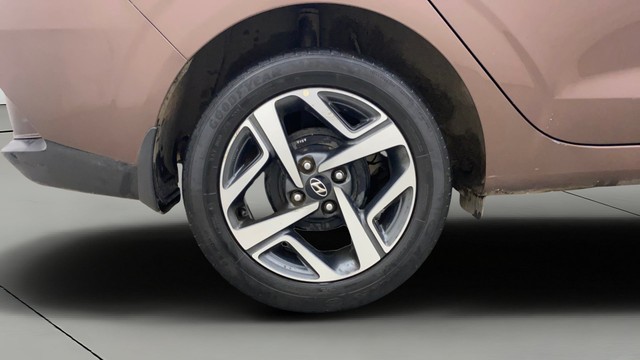 Second-hand 2020 Hyundai Aura SX Plus AMT for sale in Bangalore-25