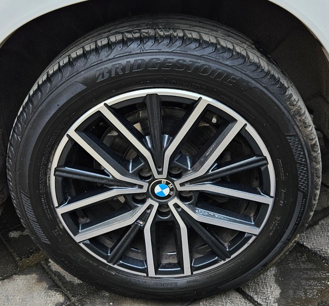 Second-hand 2024 BMW X1 sDrive18i M Sport for sale in Mumbai-9