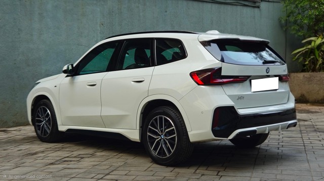 Second-hand 2024 BMW X1 sDrive18i M Sport for sale in Mumbai-3