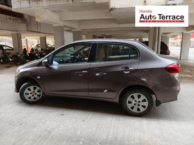 Honda Amaze S Petrol Second-hand 2015 Honda Amaze S Petrol for sale in Vadodara-7