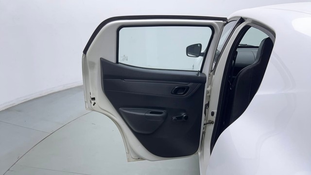 Second-hand 2016 Renault KWID RXT for sale in Ghaziabad-27