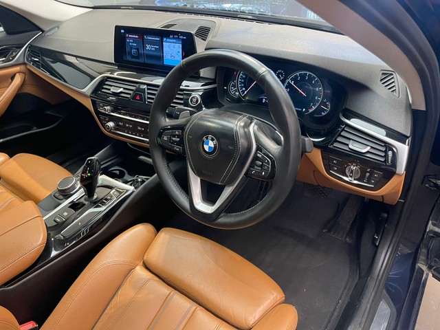 Second-hand 2018 BMW 5 Series 530i Sport Line for sale in Mumbai-11