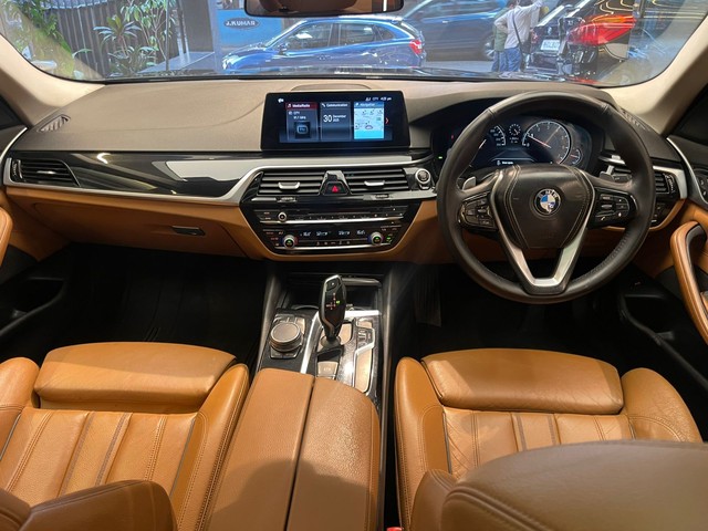 Second-hand 2018 BMW 5 Series 530i Sport Line for sale in Mumbai-8