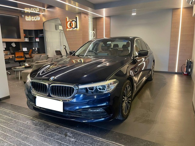 Second-hand 2018 BMW 5 Series 530i Sport Line for sale in Mumbai-3