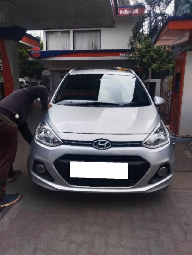 Hyundai Grand i10 Magna Second-hand 2015 Hyundai Grand i10 Magna for sale in Mysore-2