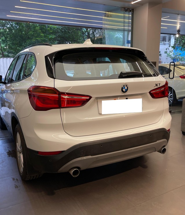 Second-hand 2017 BMW X1 sDrive20d Expedition for sale in Mumbai-6