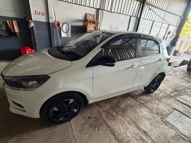 Second-hand 2025 Tata Tiago XT CNG for sale in Neemuch-8