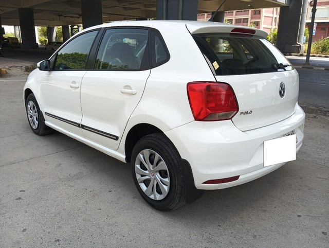 Volkswagen Polo 1.2 MPI Comfortline Second-hand 2017 Volkswagen Polo 1.2 MPI Comfortline for sale in Noida-3