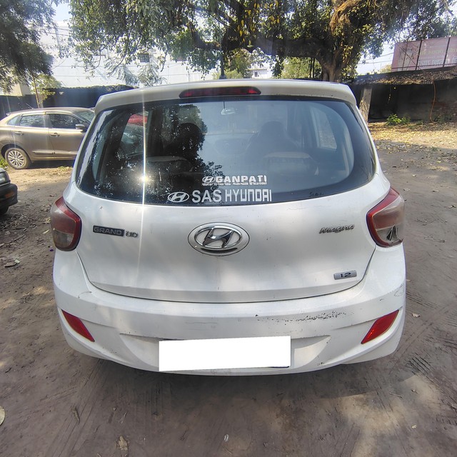 Second-hand 2015 Hyundai i10 Magna 1.2 iTech SE for sale in Lucknow-2