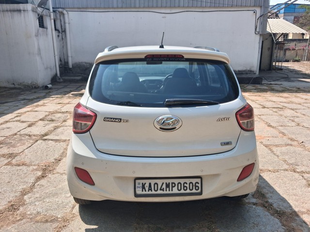 Second-hand 2014 Hyundai Grand i10 Asta for sale in Bangalore-2
