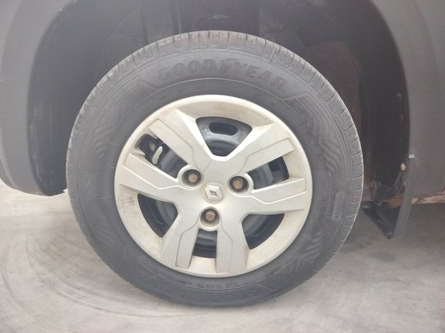 Second-hand 2015 Renault KWID RXT for sale in Coimbatore-20