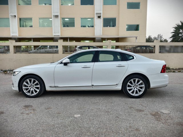 Second-hand 2017 Volvo S90 D4 Inscription BSIV for sale in New Delhi-1