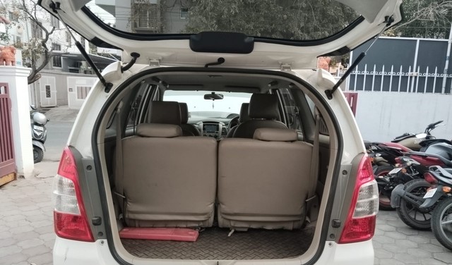 Second-hand 2013 Toyota Innova 2.5 G (Diesel) 7 Seater for sale in Coimbatore-8