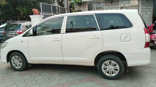 Second-hand 2013 Toyota Innova 2.5 G (Diesel) 7 Seater for sale in Coimbatore-2