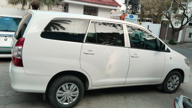 Second-hand 2013 Toyota Innova 2.5 G (Diesel) 7 Seater for sale in Coimbatore-9