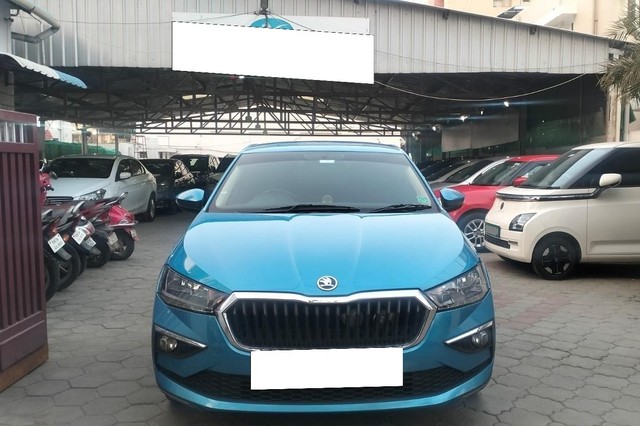 Second-hand 2023 Skoda Slavia 1.0 TSI Ambition AT BSVI for sale in Coimbatore-3