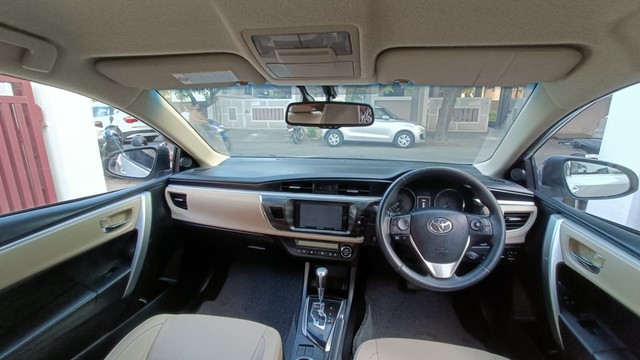 Toyota Corolla Altis VL AT Second-hand 2017 Toyota Corolla Altis VL AT for sale in Coimbatore-10