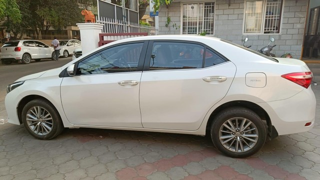 Toyota Corolla Altis VL AT Second-hand 2017 Toyota Corolla Altis VL AT for sale in Coimbatore-2