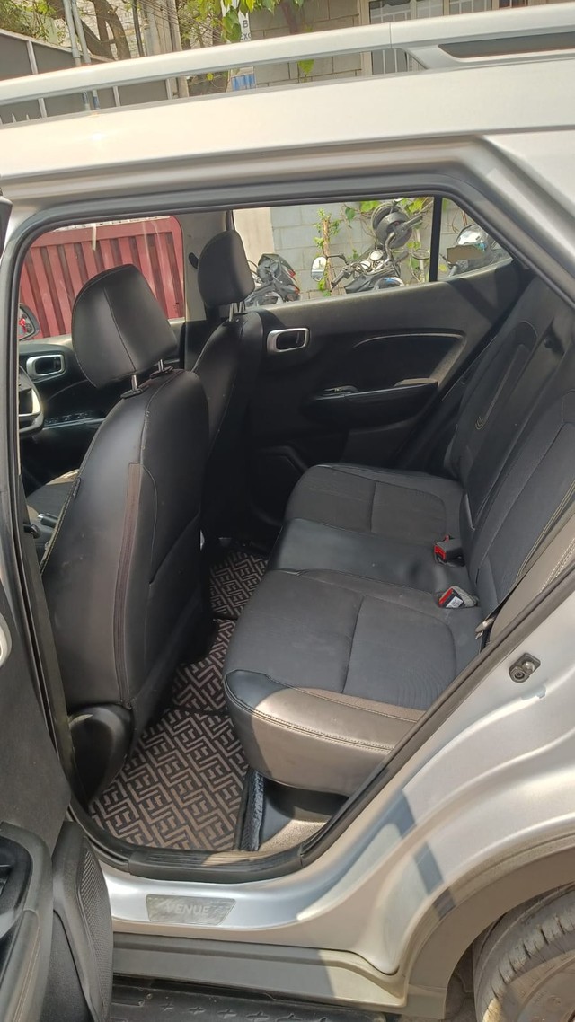 Second-hand 2021 Hyundai Venue SX Opt Diesel for sale in Coimbatore-15