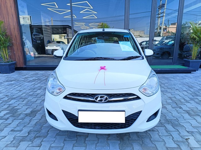 Second-hand 2012 Hyundai i10 Magna for sale in Ludhiana-3