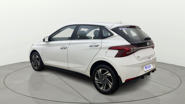 Second-hand 2022 Hyundai i20 Asta Opt Diesel for sale in Hyderabad-4