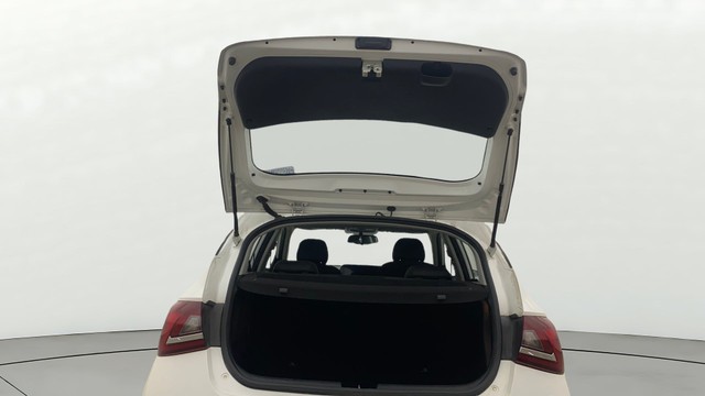 Second-hand 2022 Hyundai i20 Asta Opt Diesel for sale in Hyderabad-20