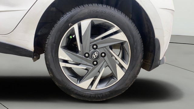 Second-hand 2022 Hyundai i20 Asta Opt Diesel for sale in Hyderabad-27