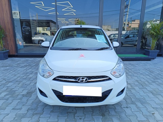 Second-hand 2013 Hyundai i10 Magna for sale in Ludhiana-3