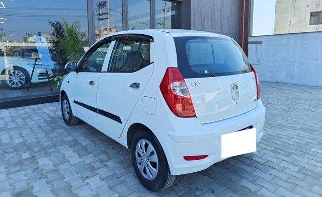 Second-hand 2013 Hyundai i10 Magna for sale in Ludhiana-6