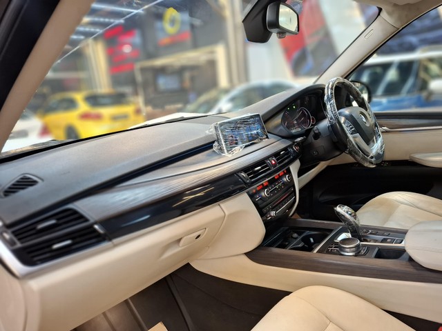 Second-hand 2017 BMW X5 xDrive35i Design Pure Exp 5S for sale in Mumbai-4