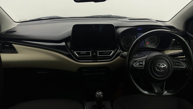 Second-hand 2022 Toyota Glanza V for sale in Chandigarh-11