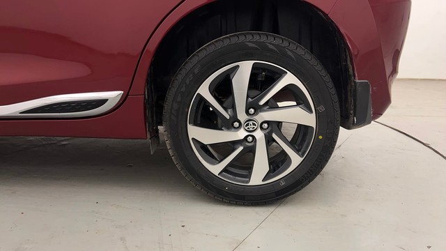 Second-hand 2022 Toyota Glanza V for sale in Chandigarh-19