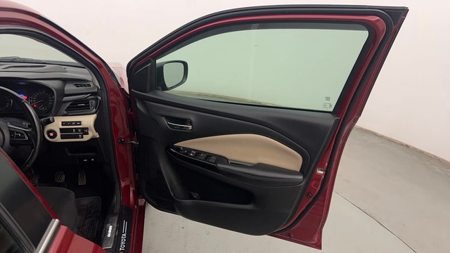 Second-hand 2022 Toyota Glanza V for sale in Chandigarh-16