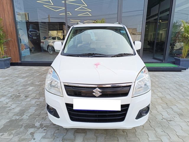 Second-hand 2018 Maruti Suzuki Wagon R VXI Optional for sale in Ludhiana-3